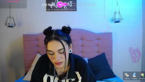 kylie online show from February 2025 03:32:01 AM