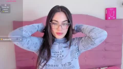 kylie online show from December 2025 01:35:02 AM