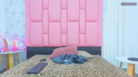 ashlleyray online show from March 2026 08:35:02 PM