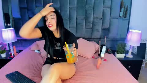 Snapshot of ashly_bloom chatting on May 2026 03:26:01 AM Ashly online show from May 2026 03:26:01 AM