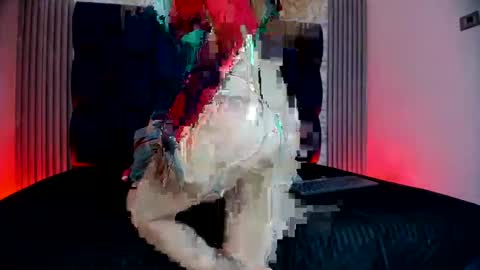 Snapshot of ashlybenison chatting on January 2025 02:25:01 AM ashlybenison online show from January 2025 02:25:01 AM