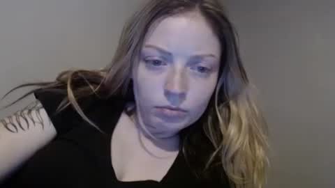 Snapshot of ashlynn5716 chatting on October 2025 03:27:01 AM ashlynn5716 online show from October 2025 03:27:01 AM