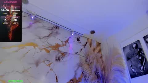 Snapshot of ashlysent_ts chatting on November 2025 01:44:02 PM ashlysent_ts online show from November 2025 01:44:02 PM