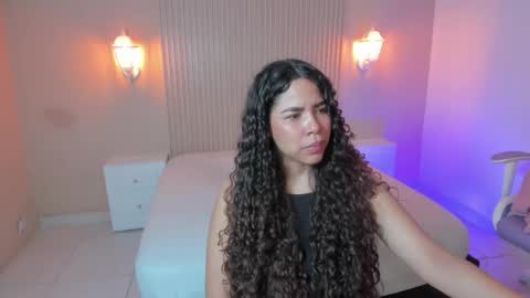 AshlyViper9 online show from October 2025 03:40:01 AM