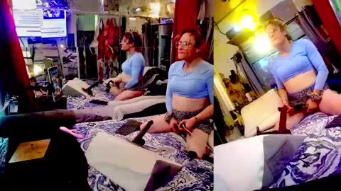 Snapshot of ashmomo chatting on December 2024 01:16:02 PM ashmomo online show from December 2024 01:16:02 PM