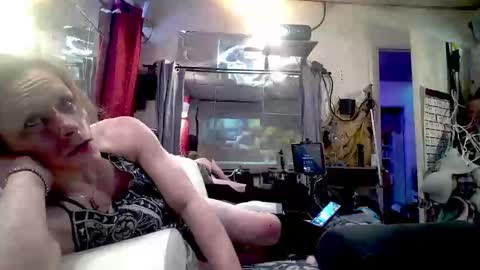 Snapshot of ashmomo chatting on February 2025 05:26:02 AM ashmomo online show from February 2025 05:26:02 AM