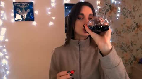 asia_n_ online show from December 2025 06:32:01 AM