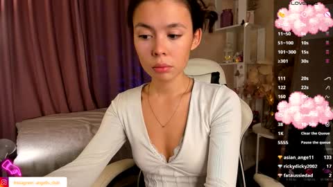 adeline online show from October 2025 04:26:02 PM