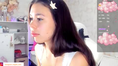 adeline online show from October 2025 11:34:02 AM