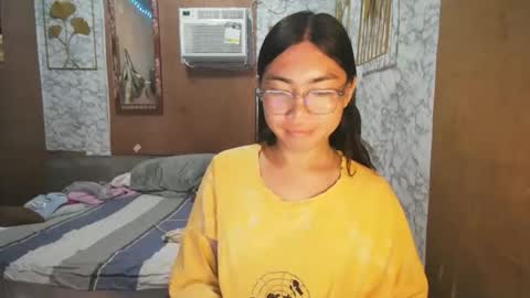 Snapshot of asian_rhean chatting on November 2025 11:09:02 AM Rhean online show from November 2025 11:09:02 AM