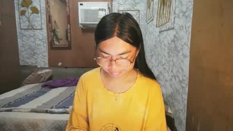 Snapshot of asian_rhean chatting on November 2025 10:54:01 PM Rhean online show from November 2025 10:54:01 PM