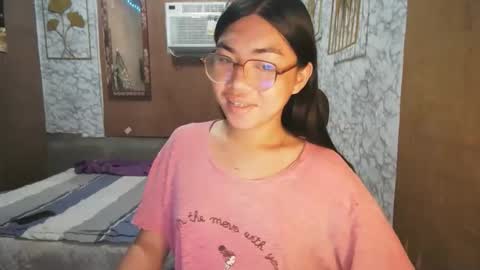 Snapshot of asian_rhean chatting on November 2025 08:29:01 PM Rhean online show from November 2025 08:29:01 PM