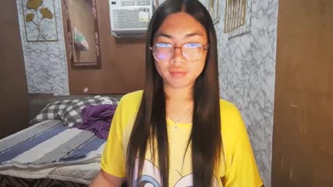 Snapshot of asian_rhean chatting on November 2025 11:31:02 AM Rhean online show from November 2025 11:31:02 AM