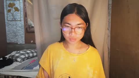 Snapshot of asian_rhean chatting on November 2025 11:31:01 PM Rhean online show from November 2025 11:31:01 PM