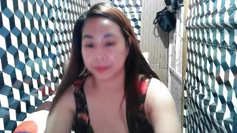 Trixie online show from April 2026 01:52:02 PM