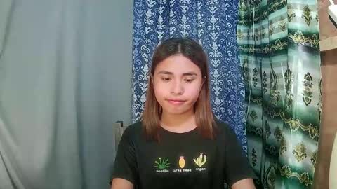 Sofia online show from December 2025 01:07:01 PM