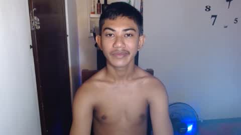 Snapshot of asiancockhero22 chatting on January 2025 10:44:01 PM HERO online show from January 2025 10:44:01 PM