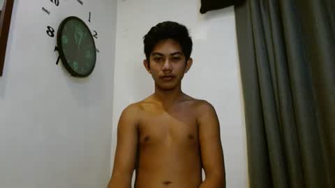 Snapshot of asiancockhero22 chatting on December 2025 03:00:01 AM HERO online show from December 2025 03:00:01 AM