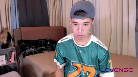 Snapshot of asiancum_peter chatting on July 2026 02:27:02 AM asiancum_peter online show from July 2026 02:27:02 AM