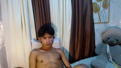 Nico online show from November 2025 01:16:01 AM