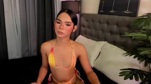 Snapshot of asianpetiteprincess chatting on November 2025 06:18:01 PM asianpetiteprincess online show from November 2025 06:18:01 PM