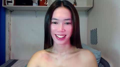 Snapshot of asianqt19 chatting on November 2025 10:30:01 AM J A D E online show from November 2025 10:30:01 AM