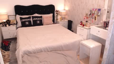 Snapshot of asiantartcummers chatting on February 2025 04:25:02 PM Kylie online show from February 2025 04:25:02 PM