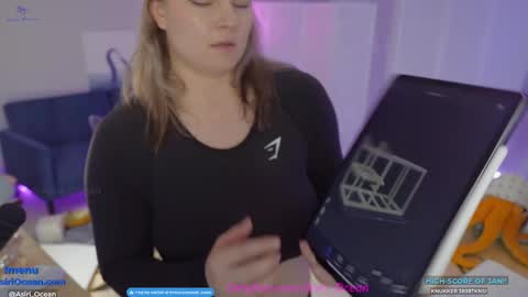 Snapshot of asiri_ocean chatting on January 2025 08:54:01 PM Asiri pronounced Ah-siri Please no nicknames 3 online show from January 2025 08:54:01 PM