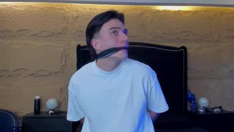 Aslan  online show from March 2026 02:02:02 AM