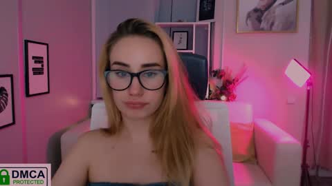 Snapshot of asol_muah chatting on December 2024 03:18:02 AM Asol online show from December 2024 03:18:02 AM