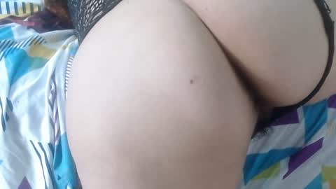 Snapshot of asscrazybig chatting on December 2024 10:23:02 AM Laura online show from December 2024 10:23:02 AM