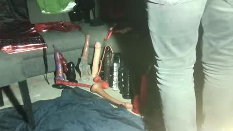 sissyslut online show from December 2024 09:20:01 PM