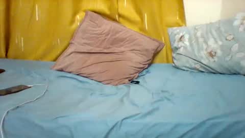 FLORAH DANIEL online show from February 2026 06:06:02 PM