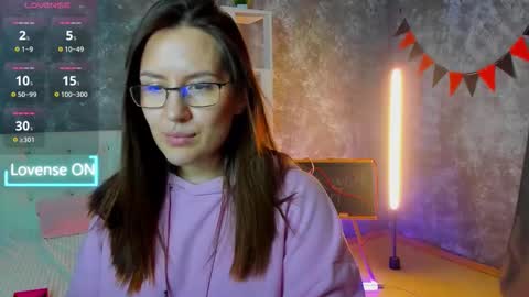 Asti online show from March 2026 02:04:01 AM