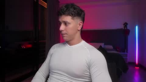 Snapshot of astonhills chatting on September 2025 01:39:02 AM astonhills online show from September 2025 01:39:02 AM