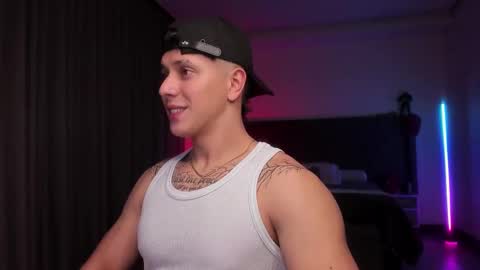 Snapshot of astonhills chatting on September 2025 01:18:01 AM astonhills online show from September 2025 01:18:01 AM