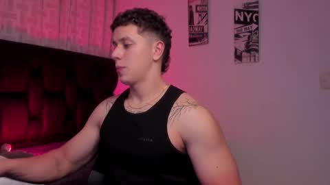 Snapshot of astonhills chatting on September 2025 01:43:01 AM astonhills online show from September 2025 01:43:01 AM