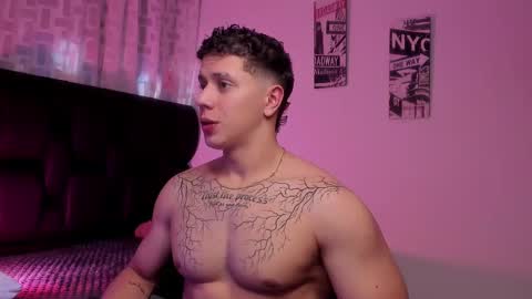 Snapshot of astonhills chatting on October 2025 09:54:02 PM astonhills online show from October 2025 09:54:02 PM