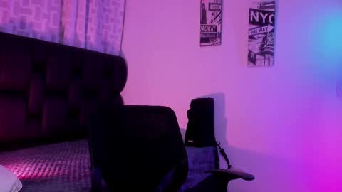 Snapshot of astonhills chatting on October 2025 02:30:01 AM astonhills online show from October 2025 02:30:01 AM