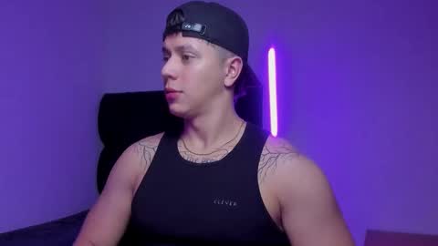 Snapshot of astonhills chatting on November 2025 10:59:01 AM astonhills online show from November 2025 10:59:01 AM