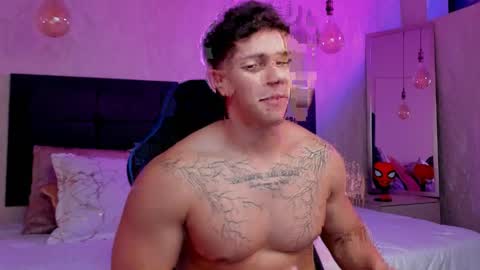 Snapshot of astonhills chatting on April 2026 05:40:01 AM astonhills online show from April 2026 05:40:01 AM