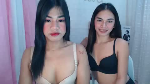 Snapshot of astraea_xxx chatting on January 2025 10:01:01 PM Anna online show from January 2025 10:01:01 PM