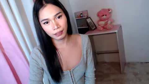 Snapshot of astraea_xxx chatting on July 2026 09:54:01 PM Anna online show from July 2026 09:54:01 PM