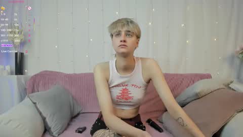 Snapshot of astrellia chatting on October 2025 07:12:02 PM Diana online show from October 2025 07:12:02 PM