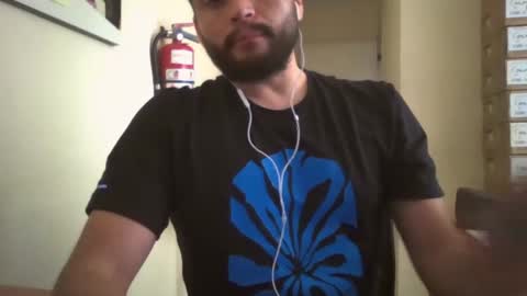 Snapshot of astro_boy_01 chatting on December 2024 09:11:01 PM astro_boy_01 online show from December 2024 09:11:01 PM