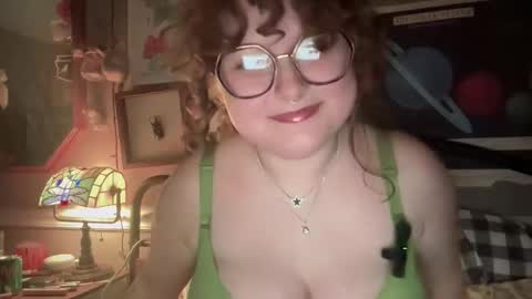 asurdaisy online show from December 2025 04:06:02 AM