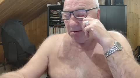 asusandy online show from February 2026 10:39:01 PM