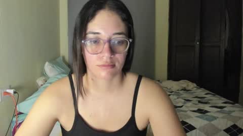 Snapshot of atenas__05 chatting on June 2026 06:04:02 AM atenas online show from June 2026 06:04:02 AM