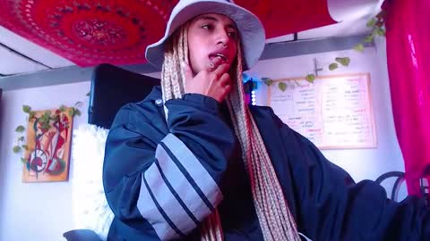 Atenea online show from October 2025 01:33:02 PM