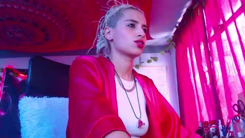 Atenea online show from November 2025 01:28:01 PM